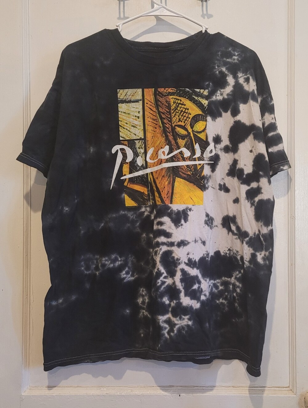 Size Medium Vintage Y2K Grunge Head Of Sleeping Woman Picasso Tie Dye Shirt